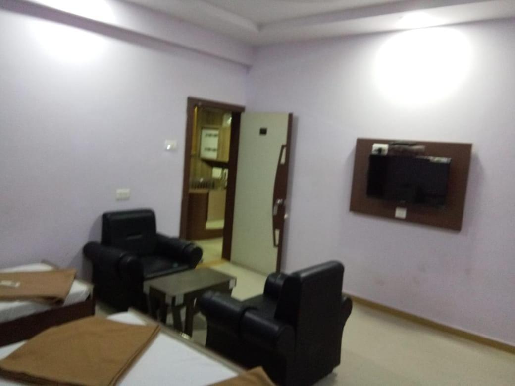 Hotel Kailash Dwarka  Exterior photo